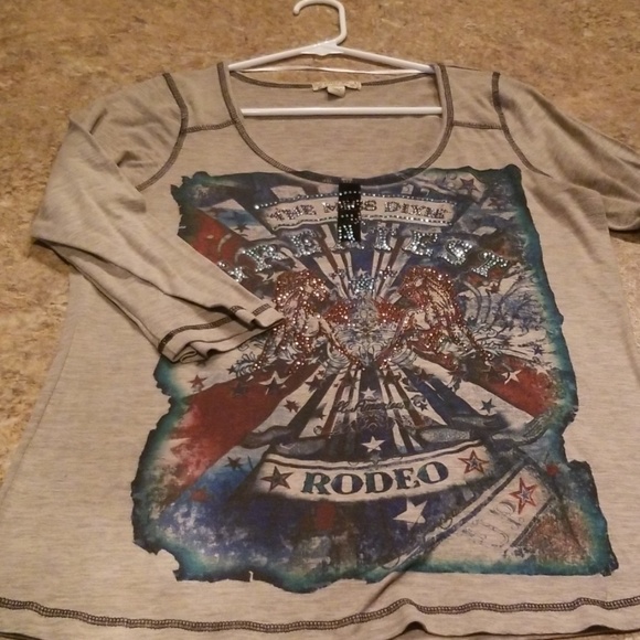 Bling Rodeo Top. - Picture 2 of 3